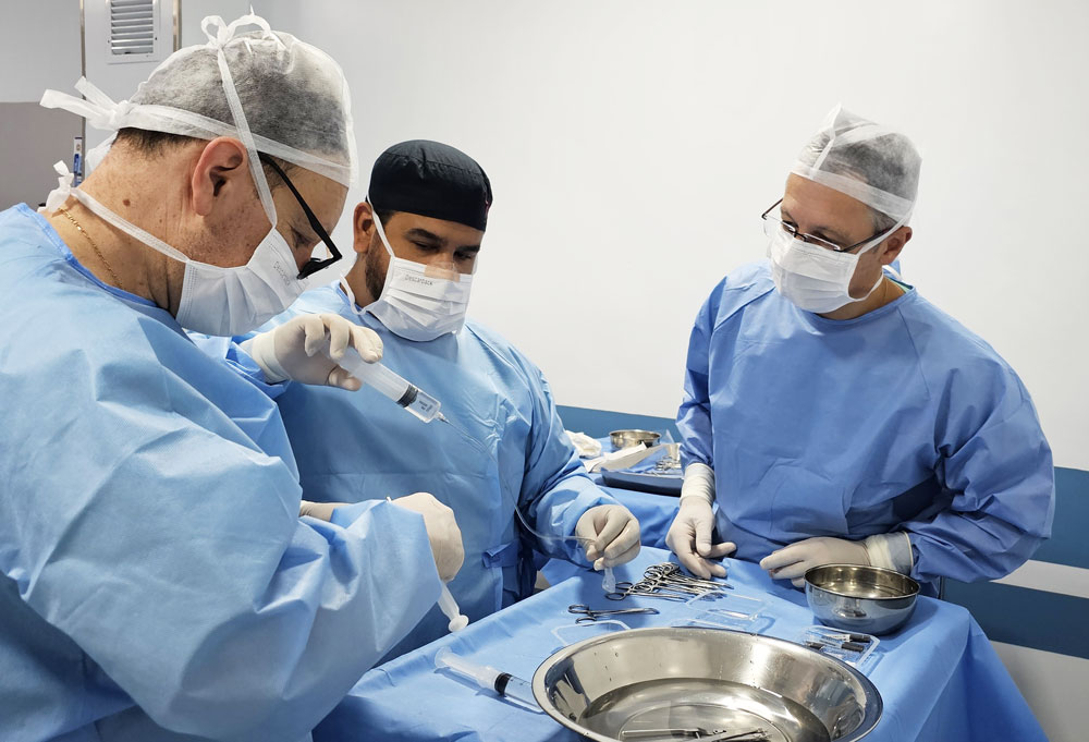 Implante de esfíncter urinário artificial reforça atuação de instituição em procedimentos de alta complexidade